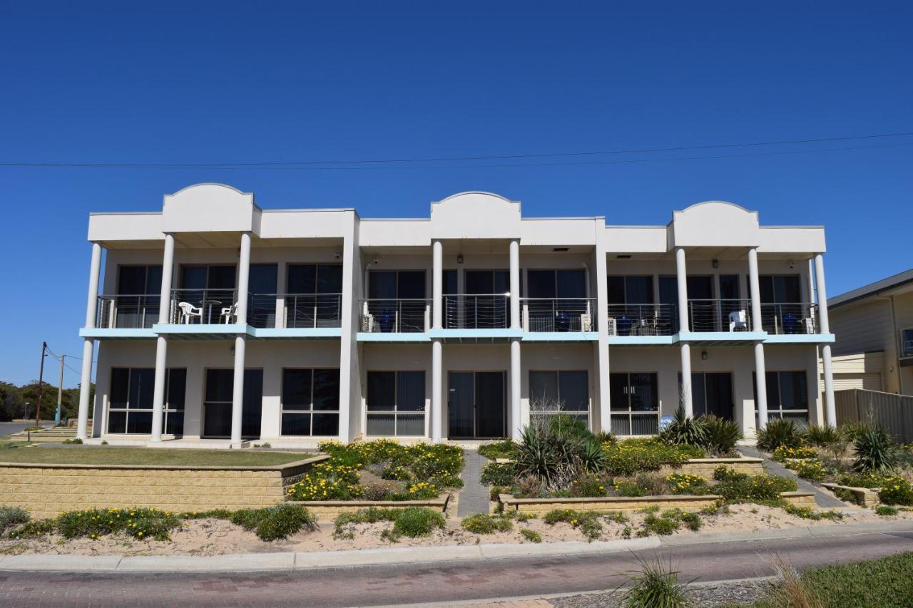 Christies Seahorse Holiday Townhouses Port Noarlunga Exterior photo